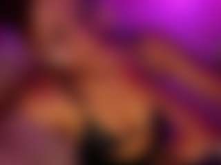 valenmoon1's Live Sex Cam Show