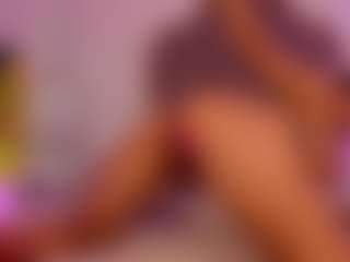 valenmoon1's Live Sex Cam Show