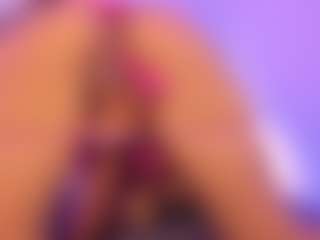 valenmoon1's Live Sex Cam Show
