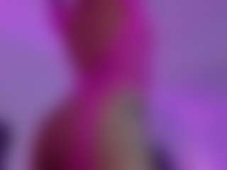 Live cam show with valenmoon1 - Asian Public on Camsoda