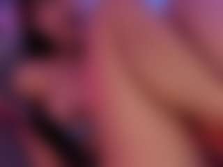 Live cam show with valenmoon1 - Public Ebony on Dare Cams