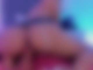 Live cam show with valenmoon1 - Tease Black on Camsoda | colombia