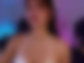 Show en direct avec valenmoon1 - Asian Lush sur Camsoda