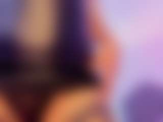 Live cam show with valenmoon1 - Gamer Asian on Camsoda