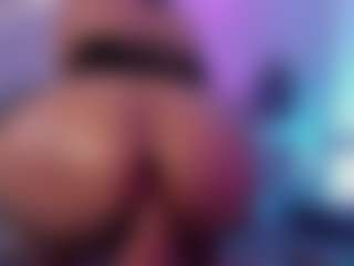 valenmoon1's Live Sex Cam Show