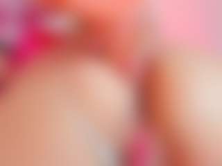 Live cam show with CamilaVenz - Toys on Camming Site