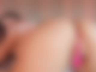 Live cam show with CamilaVenz - Tease Curvy on Gym Cam Girls