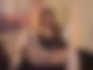 Live cam show with Destiny - Tease on livesuperchat.net