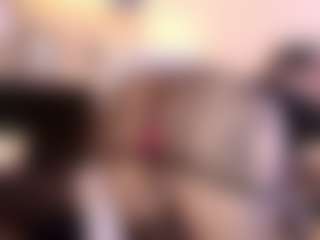 Live cam show with Destiny - Spank on livesuperchat.net