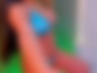 Live cam show with Mariana Cuellar - Big Tits on milfzrlive.com
