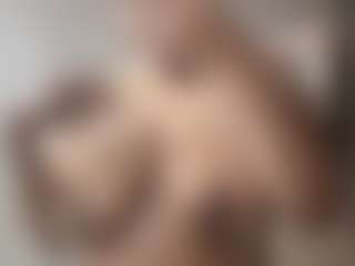 Mariana Cuellar's Live Sex Cam Show