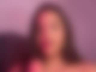 Live cam show with Mariana Cuellar - Wet on Camming Site