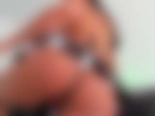 Mariana Cuellar's Live Sex Cam Show