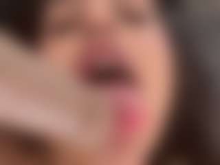 Mariana Cuellar's Live Sex Cam Show