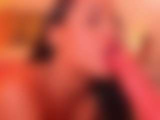 Live cam show with Mariana Cuellar - Curvy Middle Aged on SquirtSoMuch