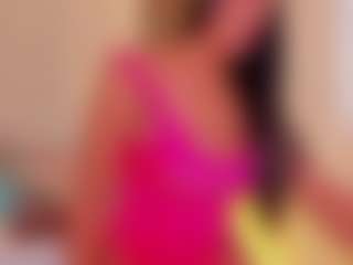 Live cam show with Mariana Cuellar - BBW on CamClone