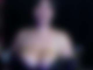 Live cam show with Gwen - Lesbian on fapnchat