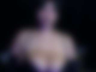 Live cam show with Gwen - Brown Hair on Fit Hotties