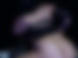 Live cam show with Gwen - Hairy Pussy on Stripli.com