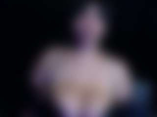 Live cam show with Gwen - Massage on livesexfox.com
