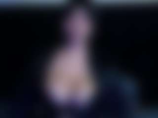 Live cam show with Gwen - Big Ass on xDating