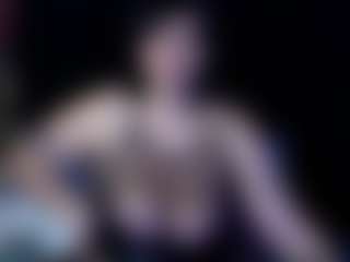Live cam show with Gwen - Brown Hair on studioflirtlive.com