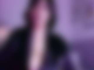 Live cam show with Gwen - Japanese on StripNow | colombia