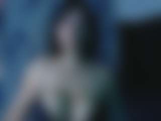 Live cam show with Gwen - Threesome on Camsoda