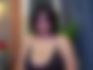 Live cam show with Gwen - Hairy Pussy Red Hair on studioflirtlive.com