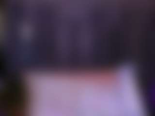 Live cam show with Gwen - Threesome on CamSodaAdn
