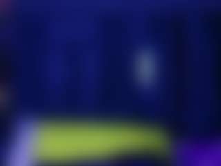 Live cam show with Gwen - Hairy Pussy Teen (18+) on Fling VIP Chat