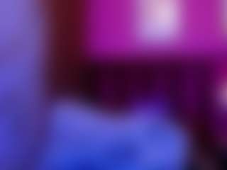 Live cam show with Gwen - Cosplay Young Adult on CamClone