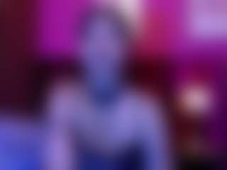 Live cam show with Gwen - Red Hair Lush on Milf Play