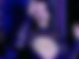 Live cam show with Gwen - Cosplay Young Adult on CamwithHer