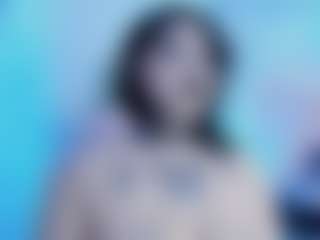 Bella's Live Sex Cam Show