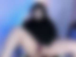 Bella's Live Sex Cam Show