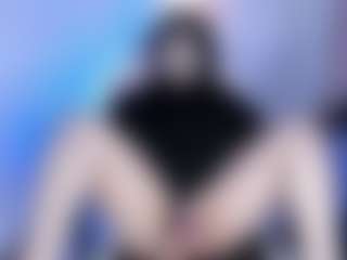 Bella's Live Sex Cam Show