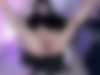 Live cam show with Bella - Teen (18+) on SinfulBabes