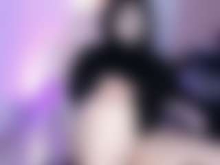 Bella's Live Sex Cam Show