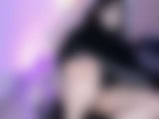Live cam show with Bella - Striptease Teen (18+) on Camversity