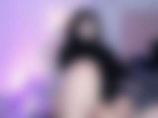 Live cam show with Bella - Striptease Teen (18+) on Sweet Sext