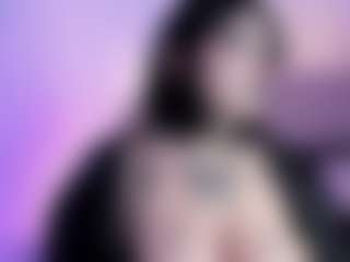 Bella's Live Sex Cam Show