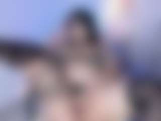 Bella's Live Sex Cam Show