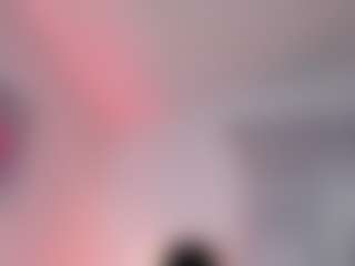 Bella's Live Sex Cam Show