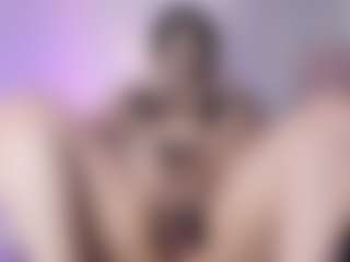 Bella's Live Sex Cam Show