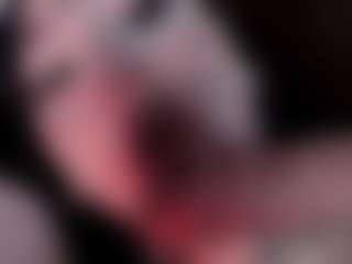 Bella's Live Sex Cam Show