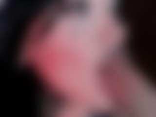 Bella's Live Sex Cam Show