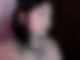 Bella's Live Sex Cam Show