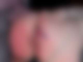 Live cam show with Bella - Asshole on livesuperchat.net