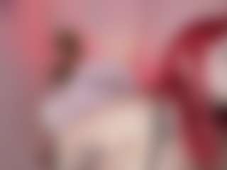 Live cam show with Bella - Erotic Dance on CamClone